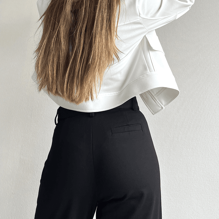 CQ1911 CHAQUETA CROPPED BLANCA 5