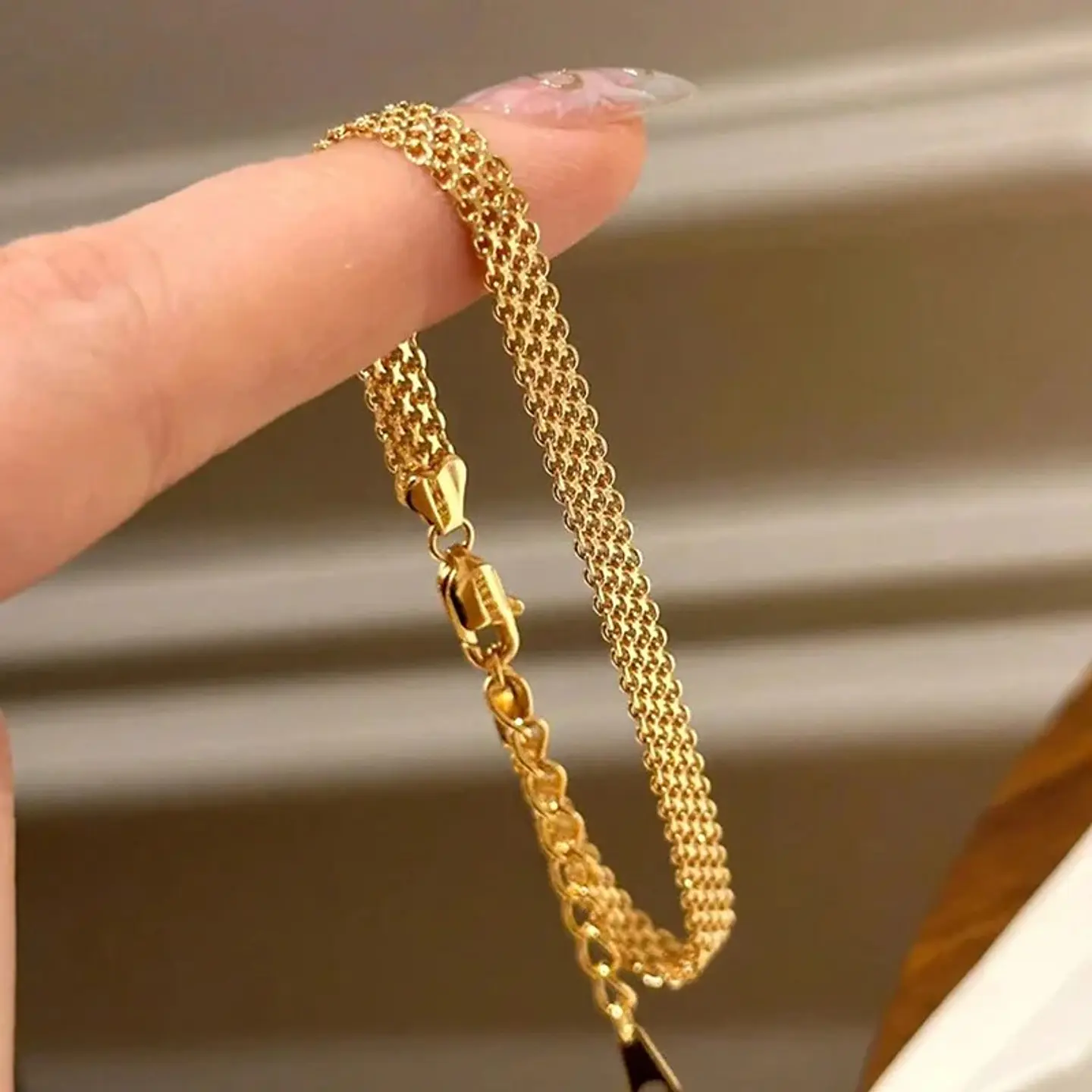 Pulsera Diseño Cascada Chapada en Oro 18K Calidad Premium 1