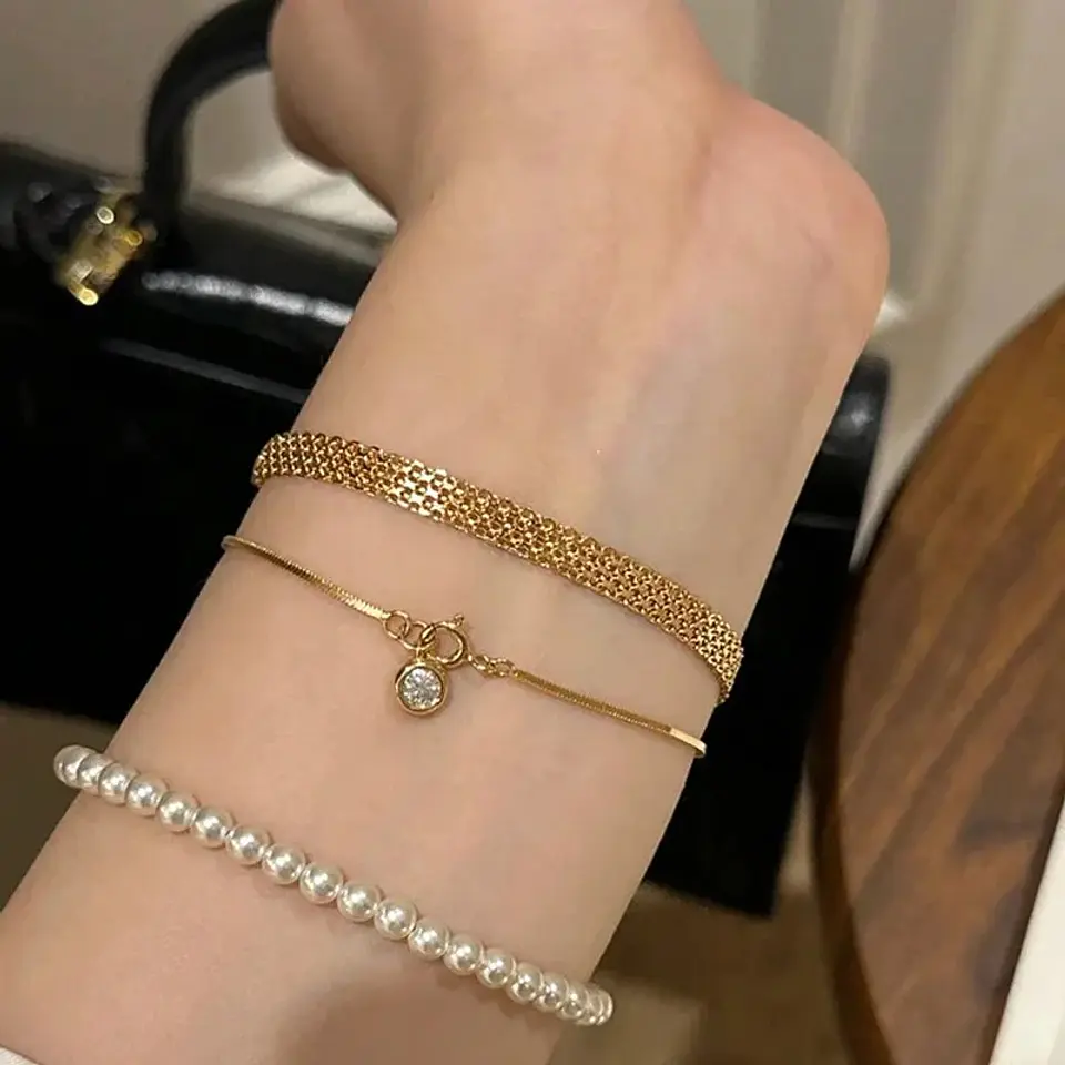Pulsera Diseño Cascada Chapada en Oro 18K Calidad Premium 3