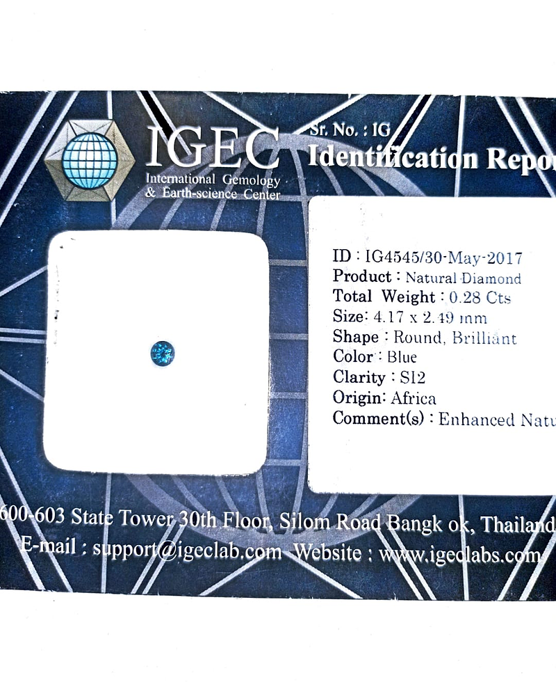 DIAMANTE  NATURAL AZUL DE 28 PUNTOS 
