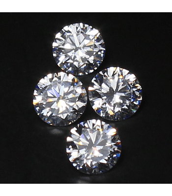 DIAMANTES NATURALES DE 4 MM CADA UNO 3 UNIDADES   75 PUNTOS  TOTAL  APROX