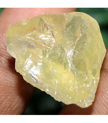 TOPACIO EN  BRUTO   37.70 CT ORIGEN BRASIL