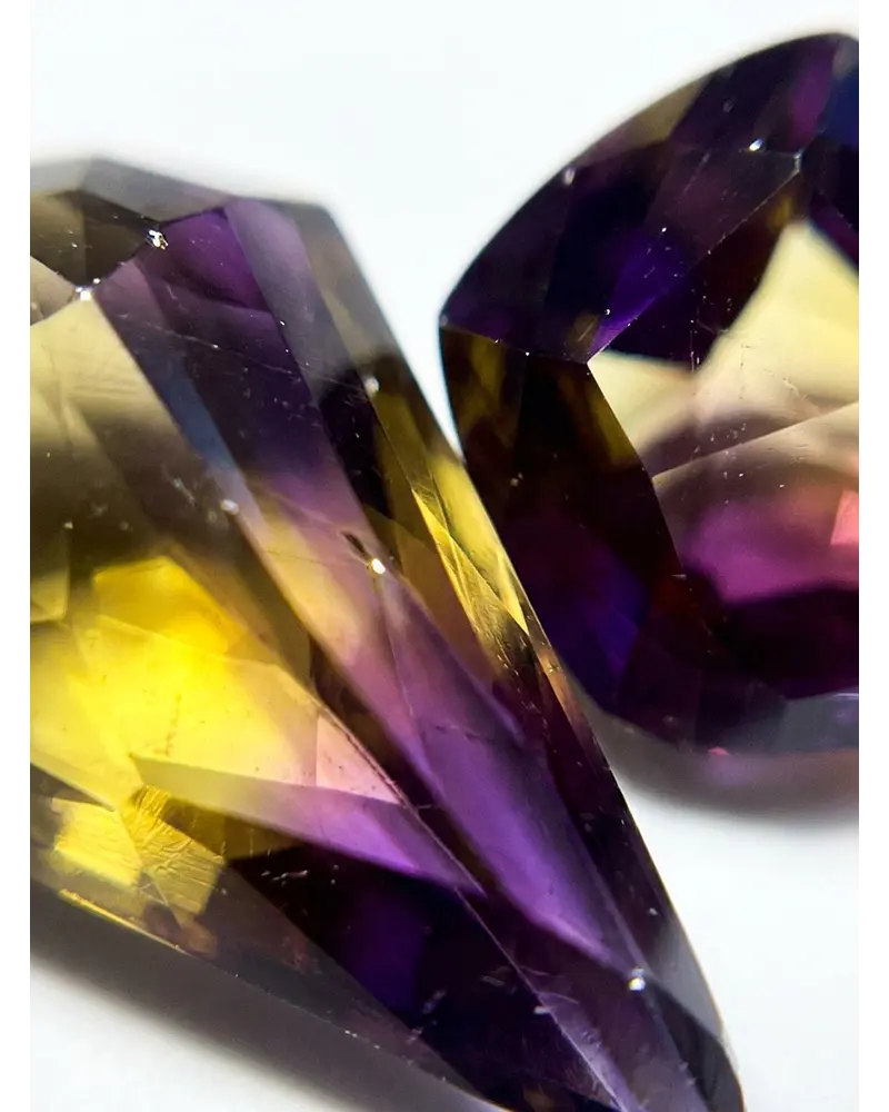 PAR DE PIEDRAS  AMETRINO  NATURALES 100%  