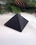 PIRAMIDE DE SHUNGITA NATURAL SIN PULIR  30 MM ORIGEN KARELIA RUSIA 