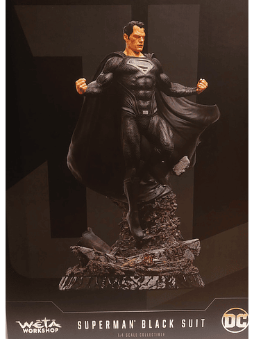 SUPERMAN BLACK SUIT- ESTATUA RESINA  1:2 1