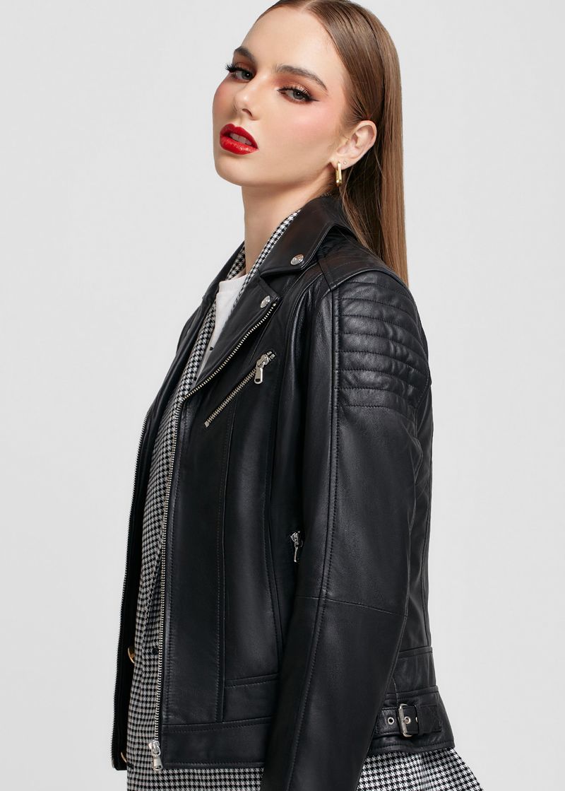 CASACA ESTILO BIKER EN CUERO COLOR ENTERO Style 1