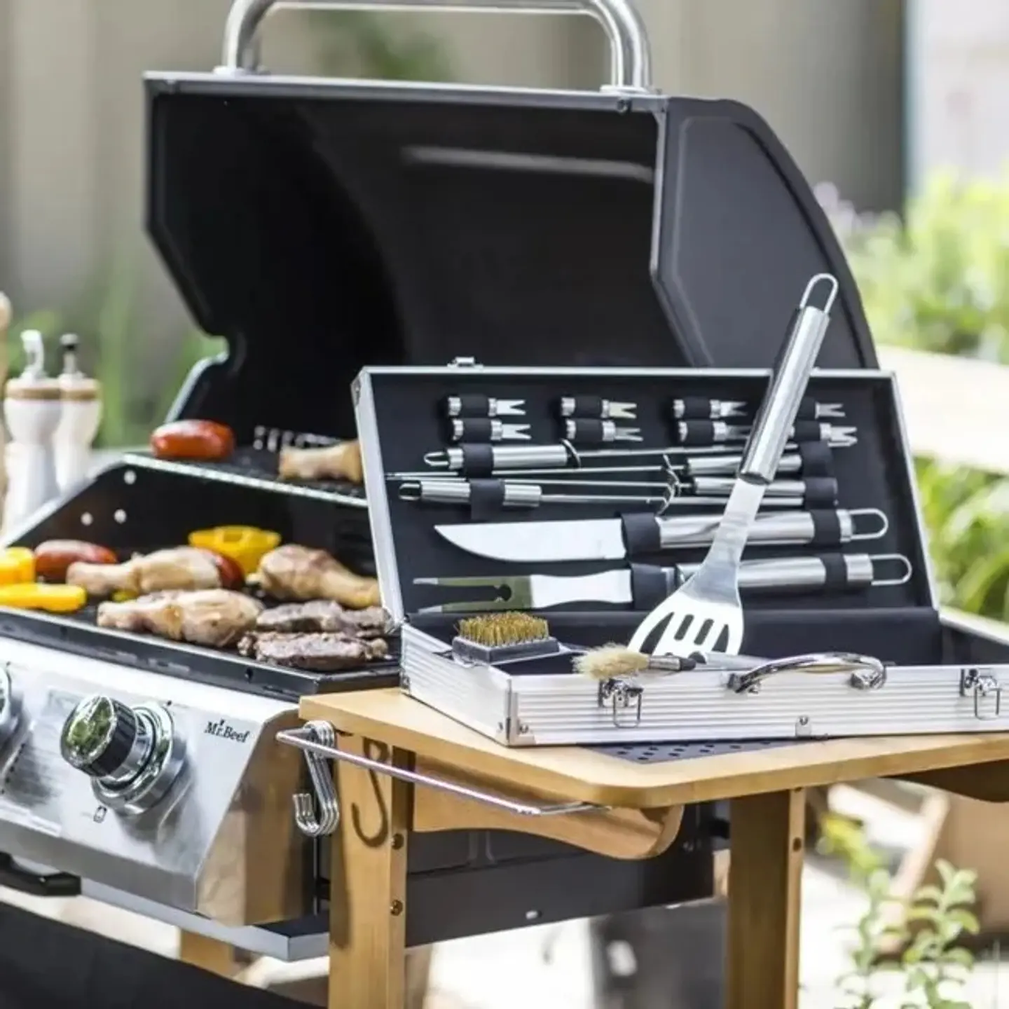 MALETA DE LUJO CON SET PARRILLERO DE 18 PIEZAS ACERO INOX 1