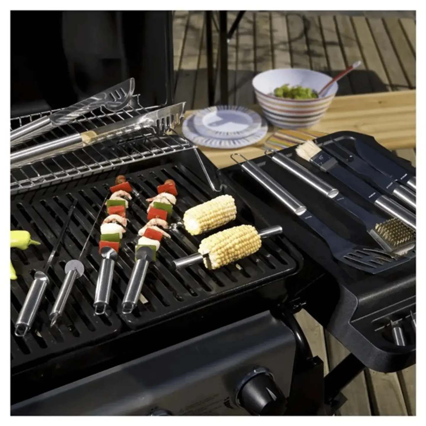 MALETA DE LUJO CON SET PARRILLERO DE 18 PIEZAS ACERO INOX 5