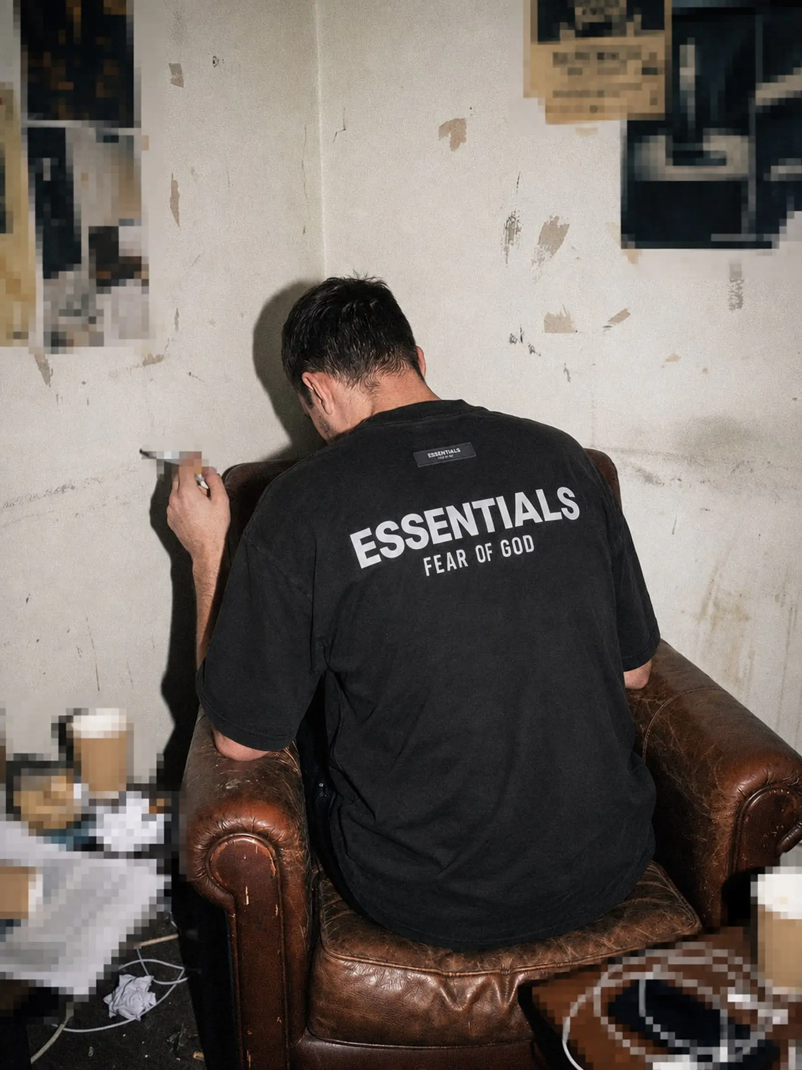 Essentials Logo Clásico 6