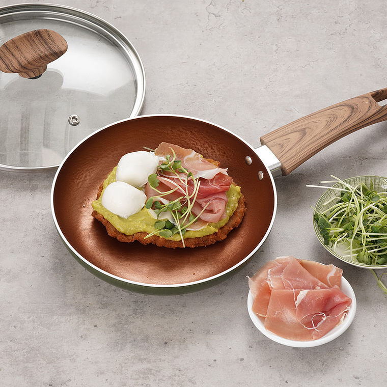 Sarten en Cuarzo con Tapa de Vidrio marca Universal 2