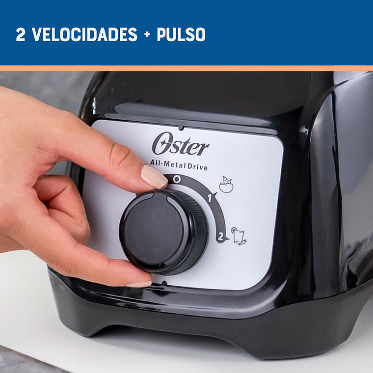 Oster® Licuadora, con Control de Perilla, 2 Velocidades más Pulso, con Vaso de Plástico, 800 W 3