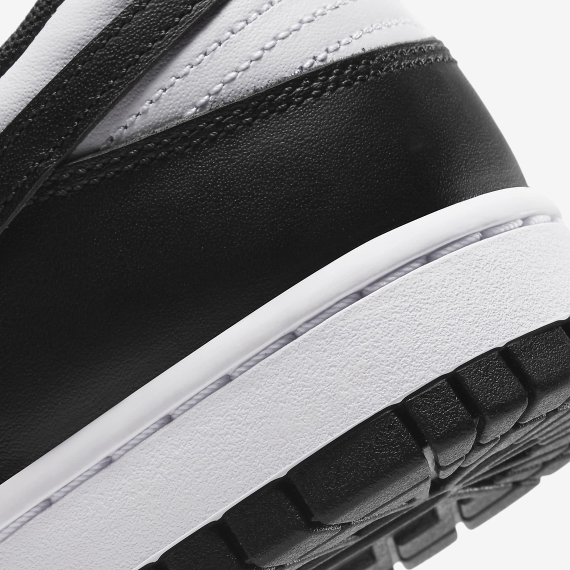 Nike Dunk Low Retro 6