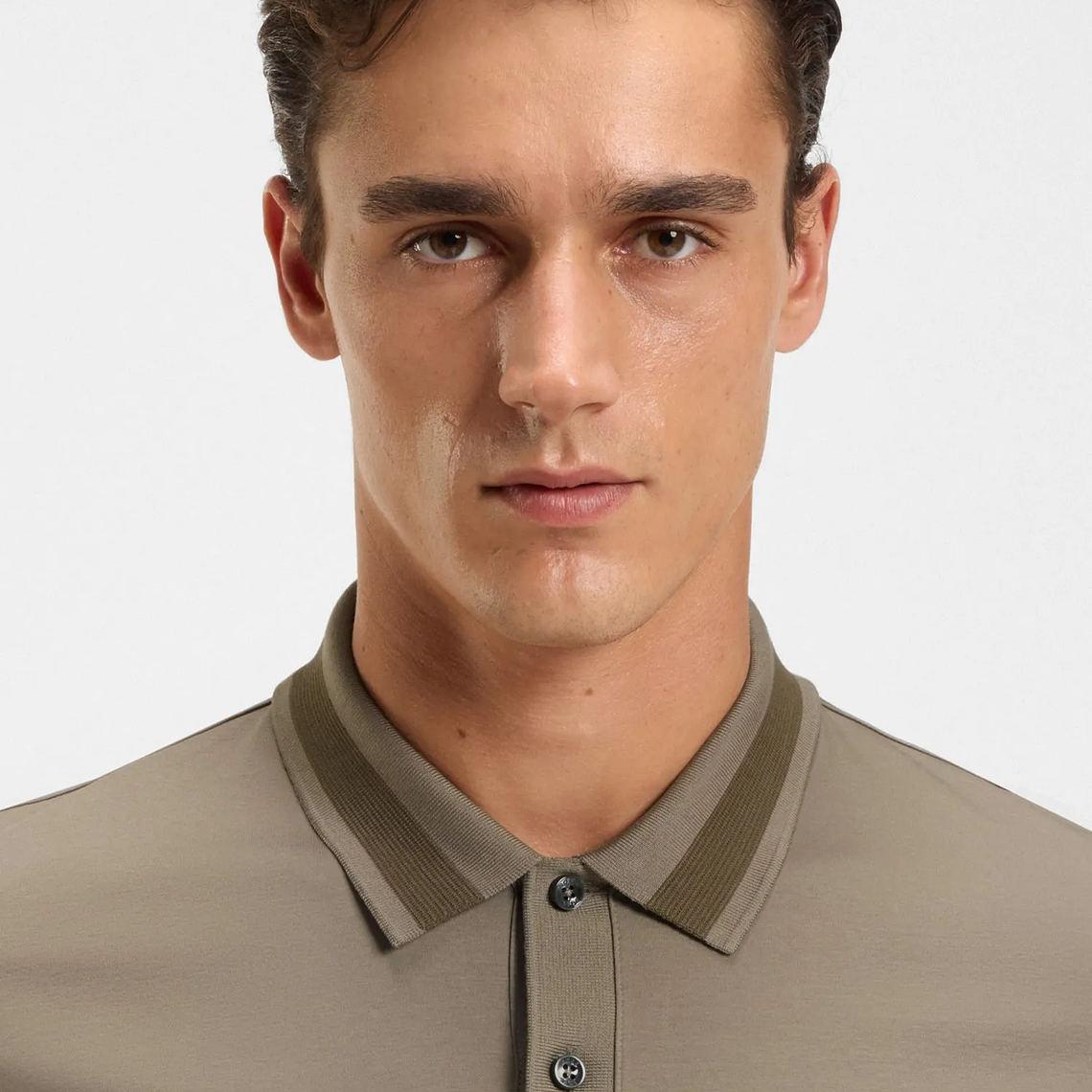 POLO SLIM FIT DE ALGODÓN MERCERIZADO CON DETALLES ESTRUCTURADOS POLO SLIM FIT HOMBRE 4