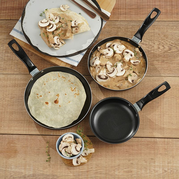 SET INFALTABLE: SARTEN 18 CM + SARTEN DE 20 CM + CACEROLA DE 14 CM 3