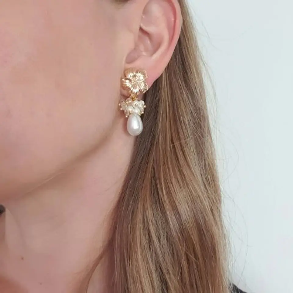 Aros flor racimo perlas 2