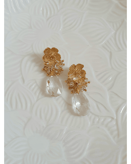 Aros flor, racimo y cristal transparente