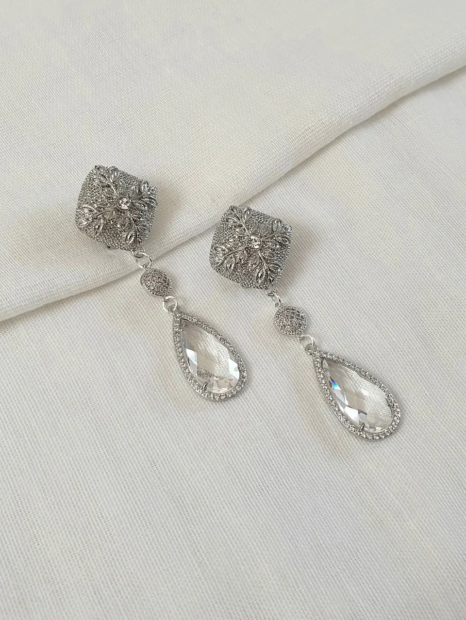 Aros con circonitas y cristal transparente 1