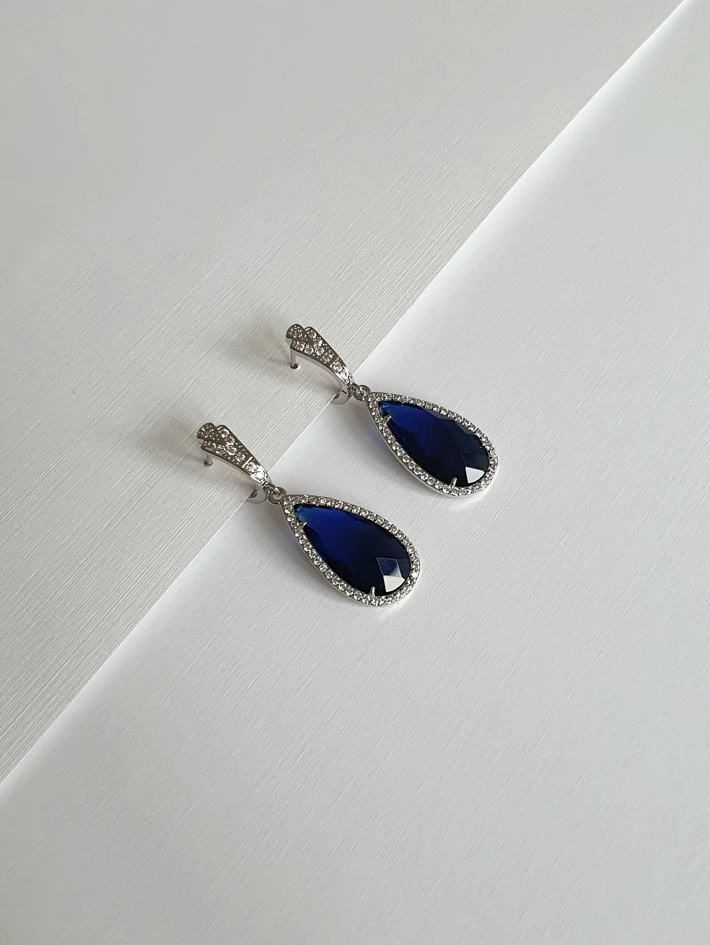 Aros argolla vintage cristal azul y circonitas 1