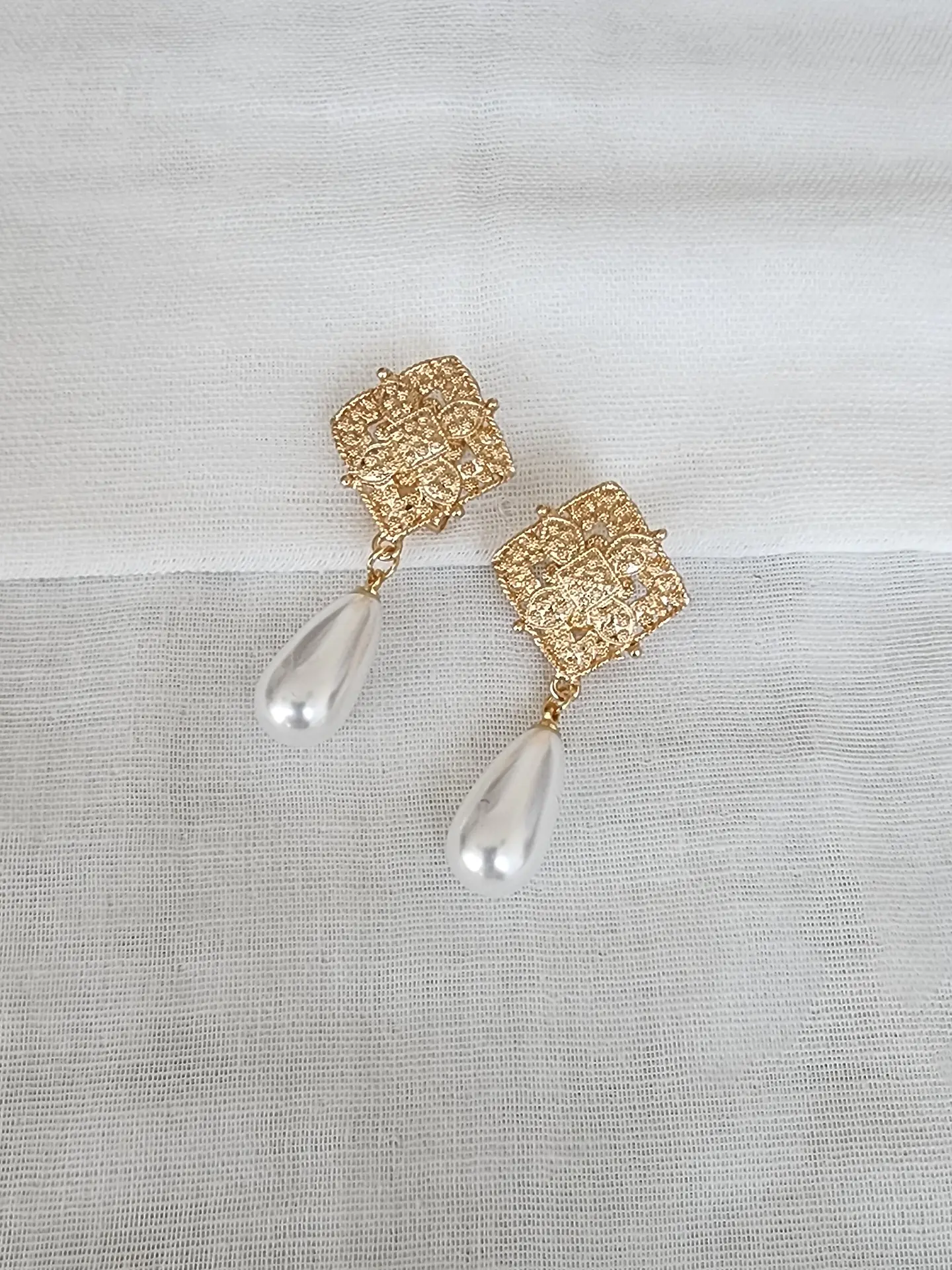 Aros dorados vintage perla 1