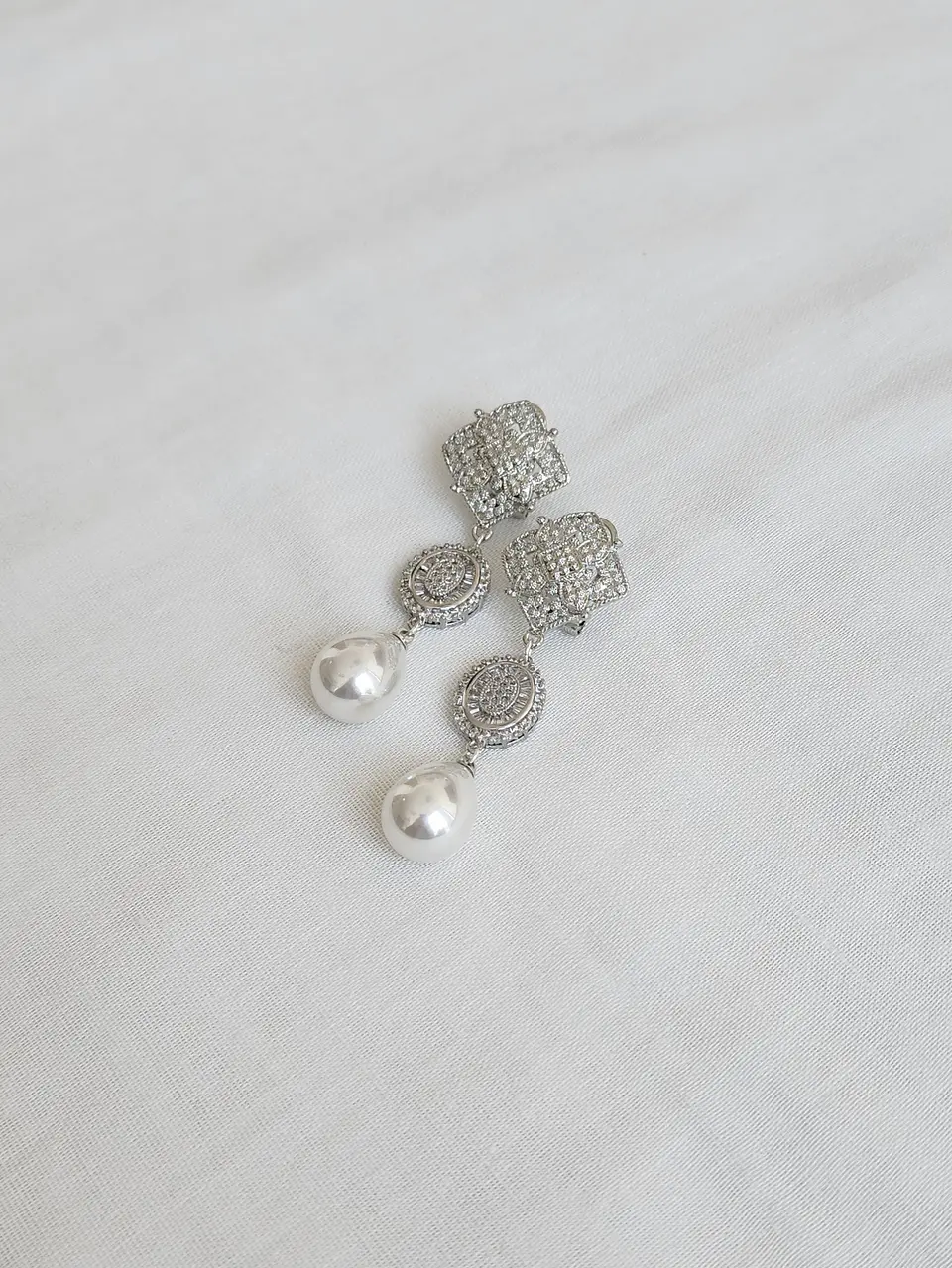 Aros con circones y perla 3