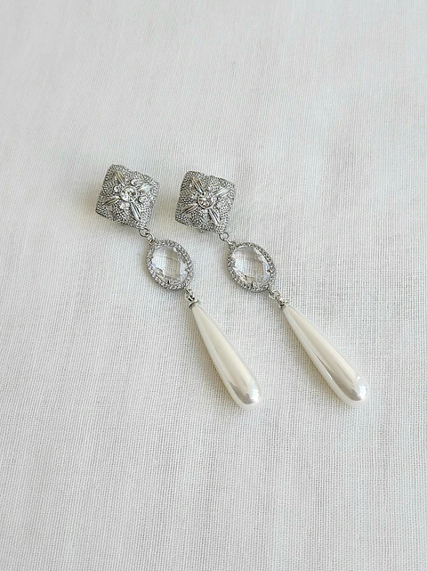 Aros largos con cristal y perla