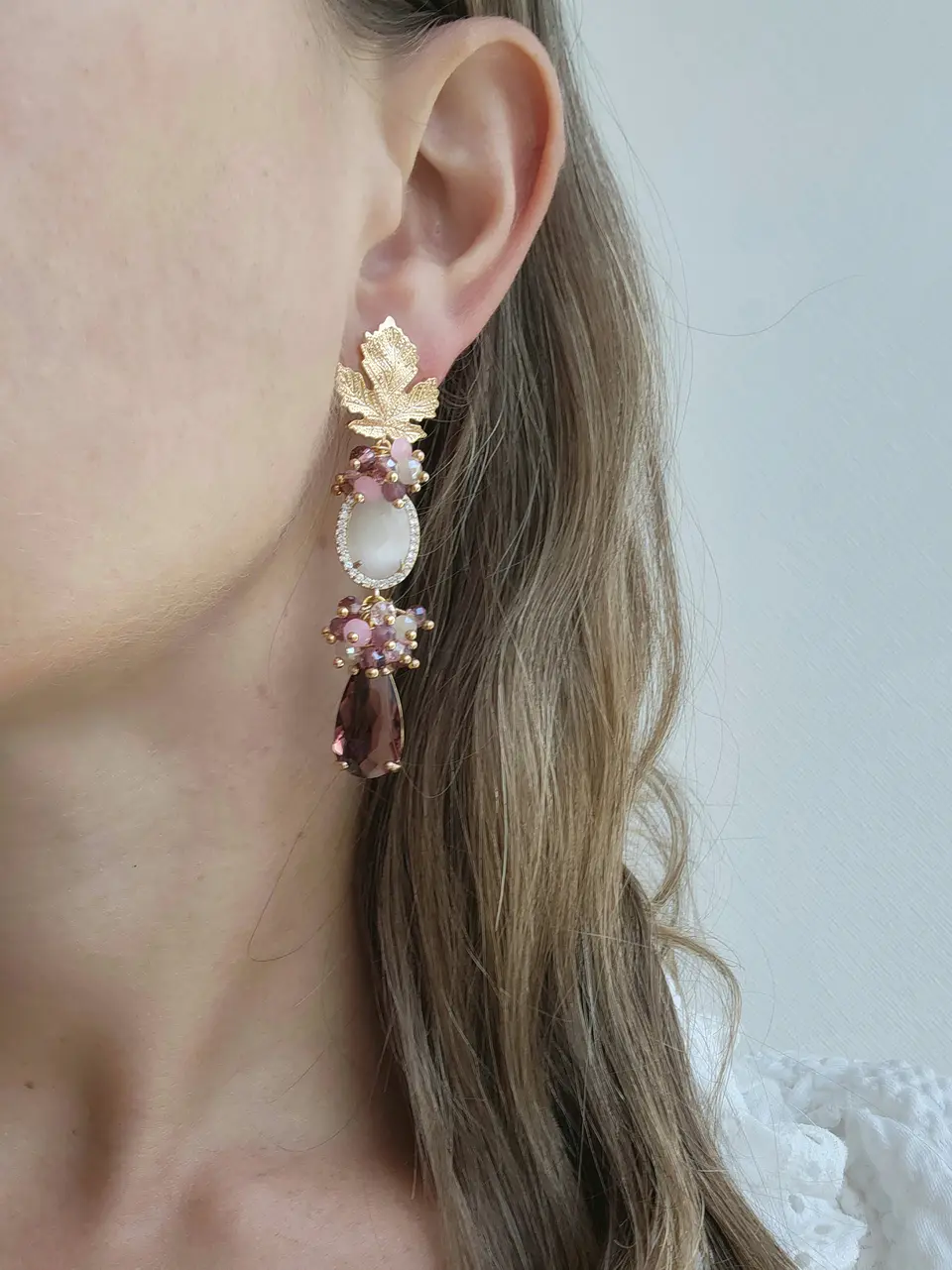 Aros hoja con cristal blanco y burdeo 4