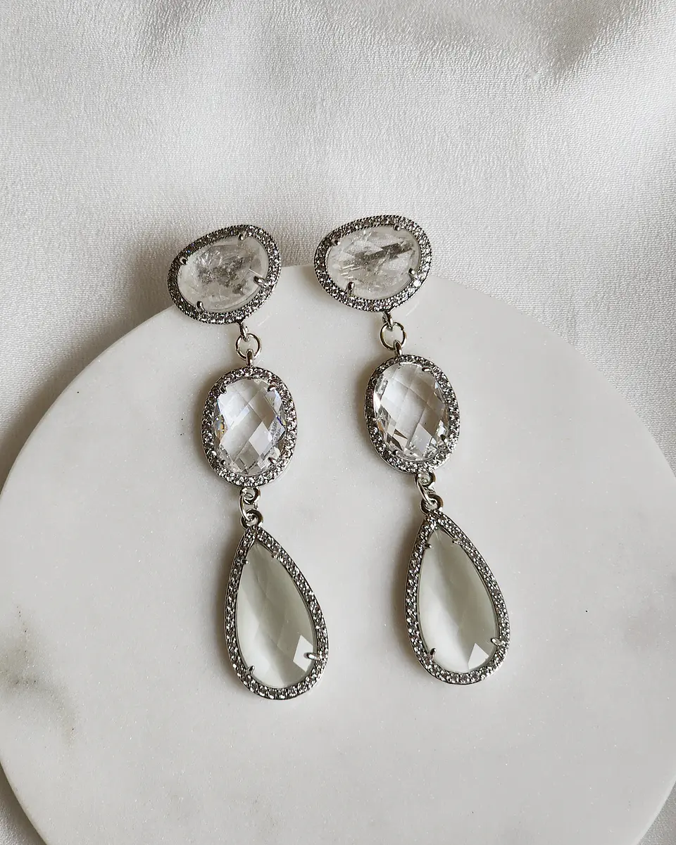 Aros largos, cuarzo, cristal transparente y blanco con circonitas 1