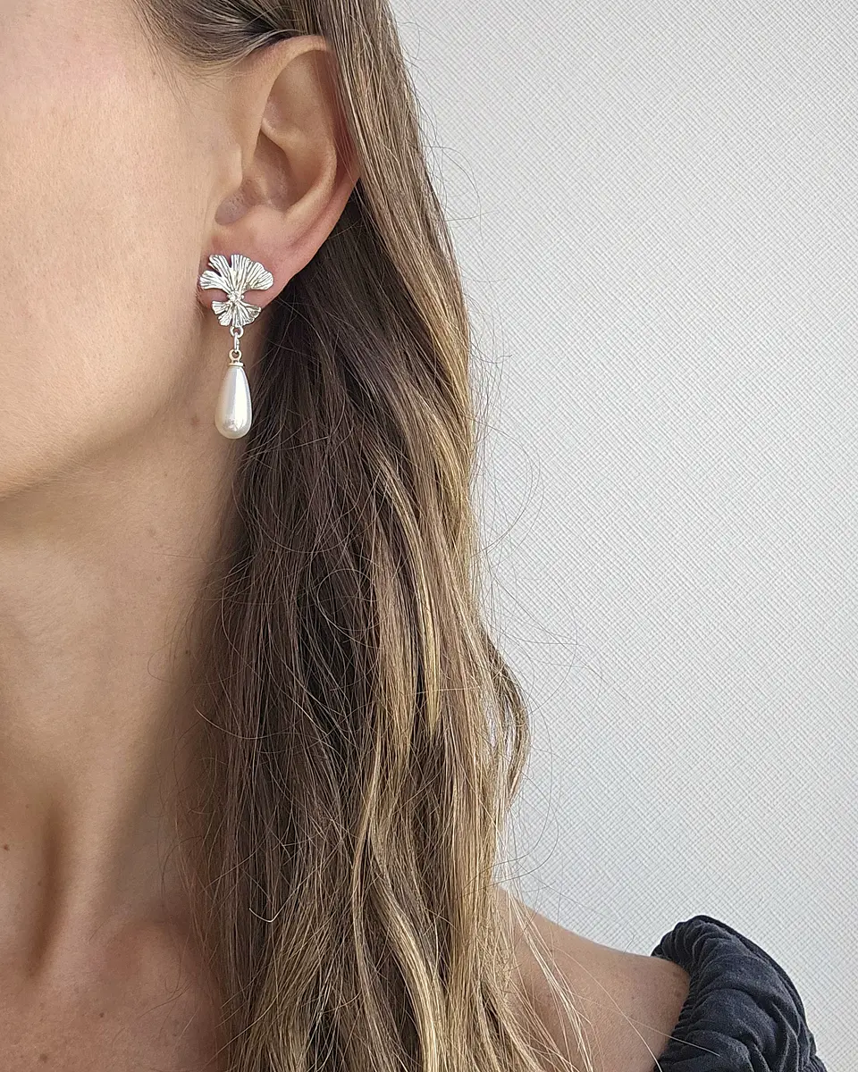 Aros hoja abanico con perla 4