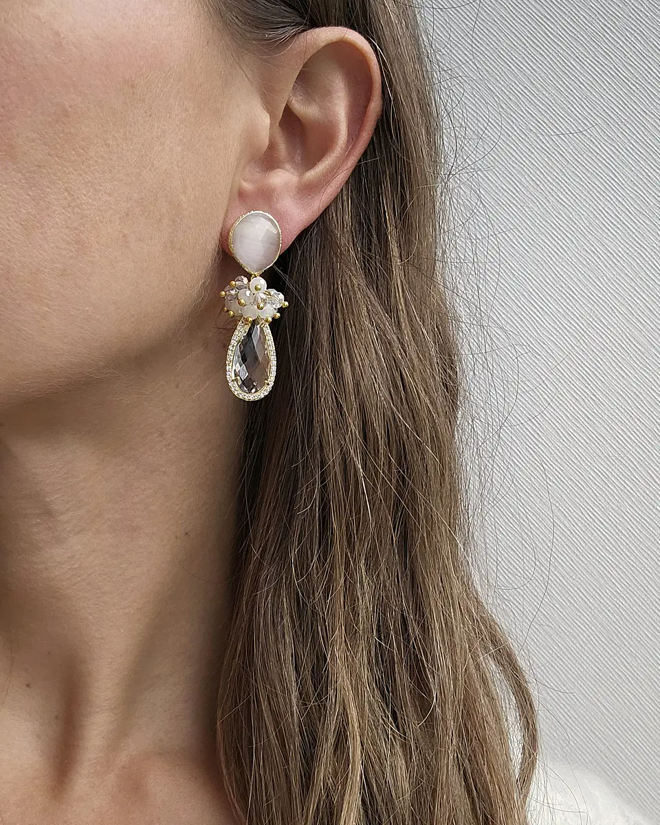 Aros blancos con cristal transparente y racimo 3