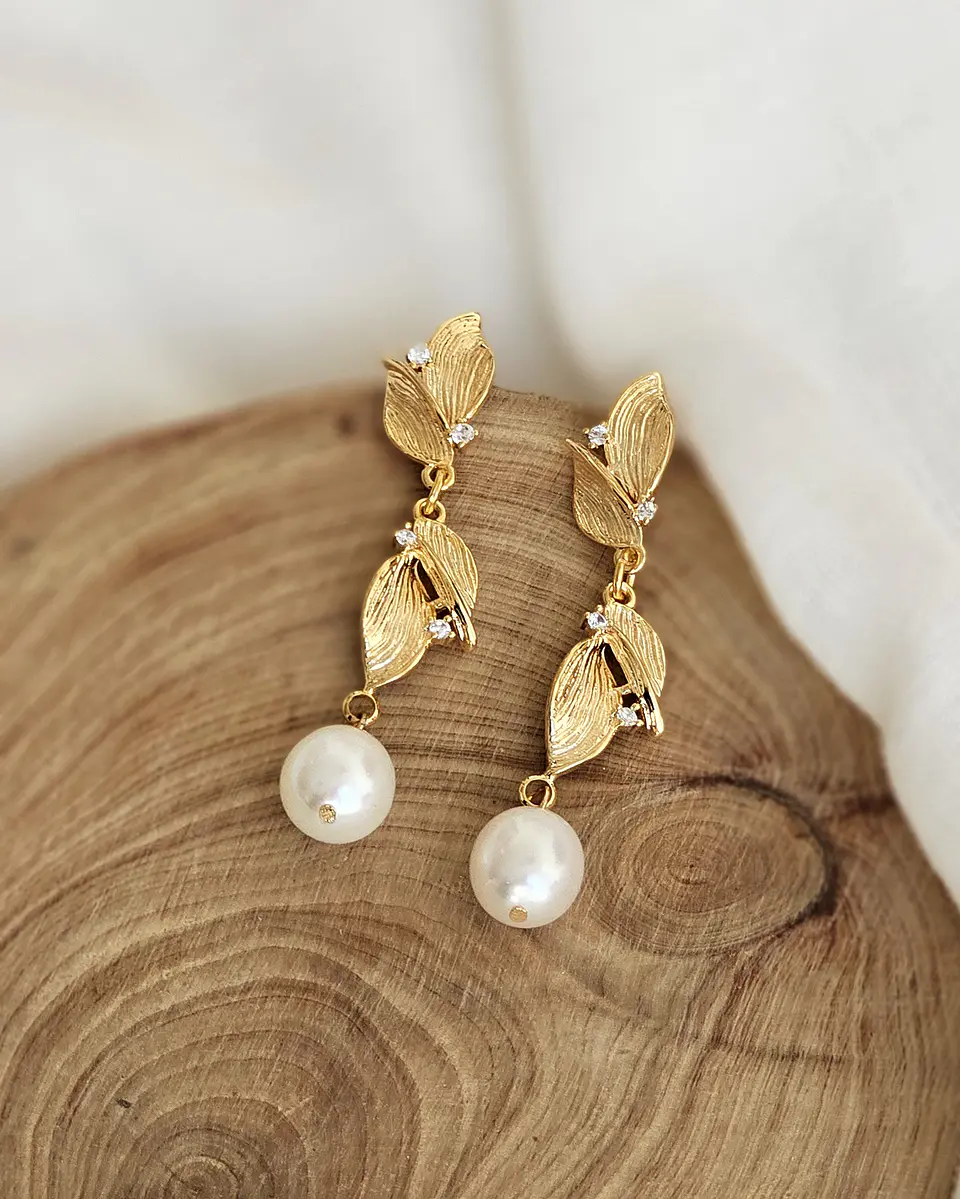 Aros doble hoja con perla natural 2
