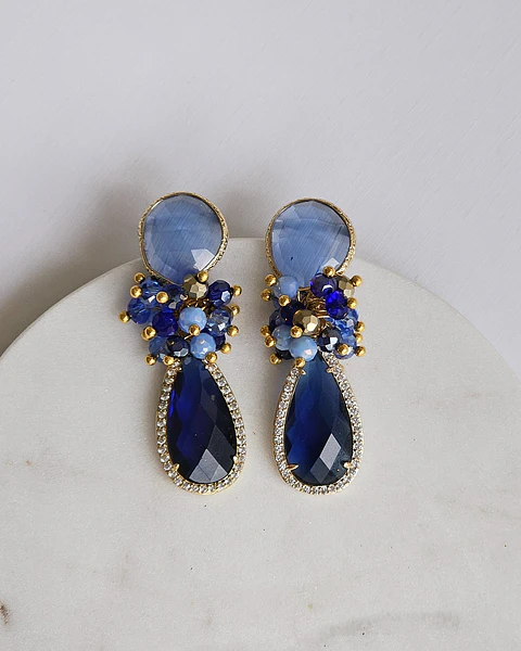 Aros azul con racimo