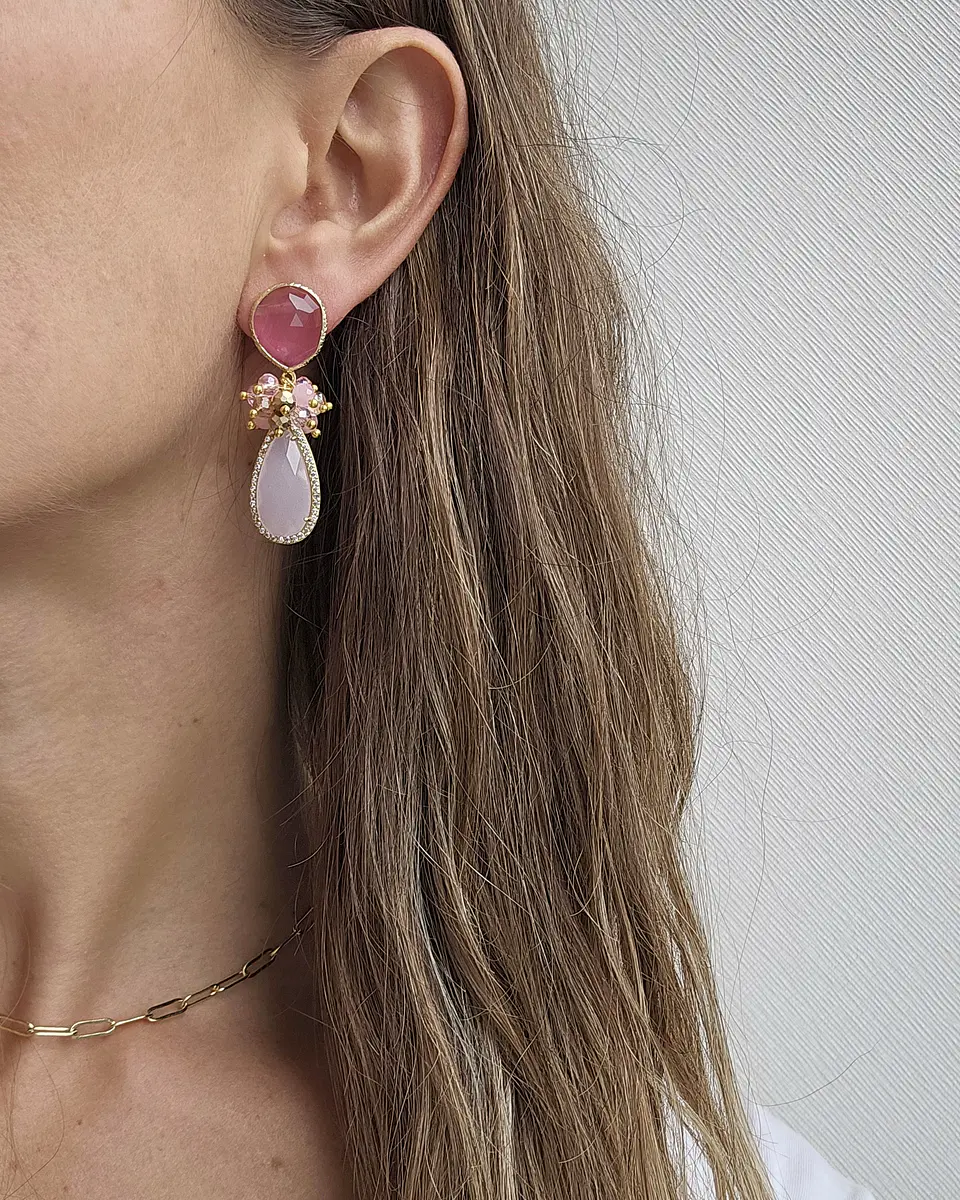 Aros rosados con racimo 3
