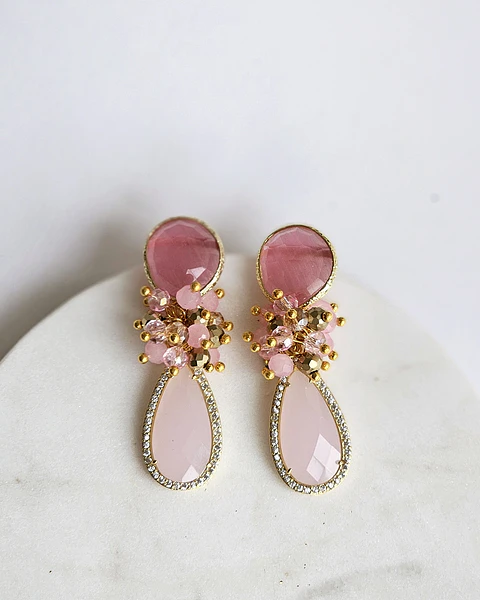 Aros rosados con racimo
