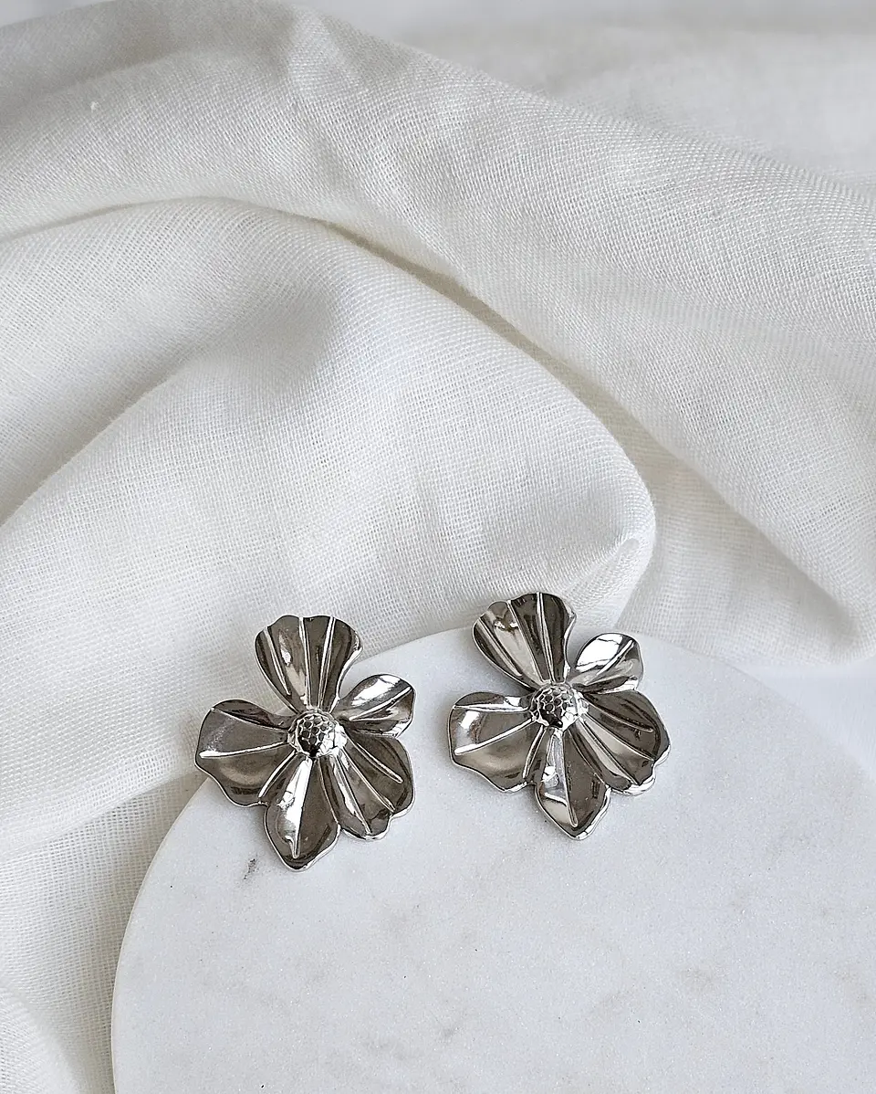 Aros flor grande plateado 1