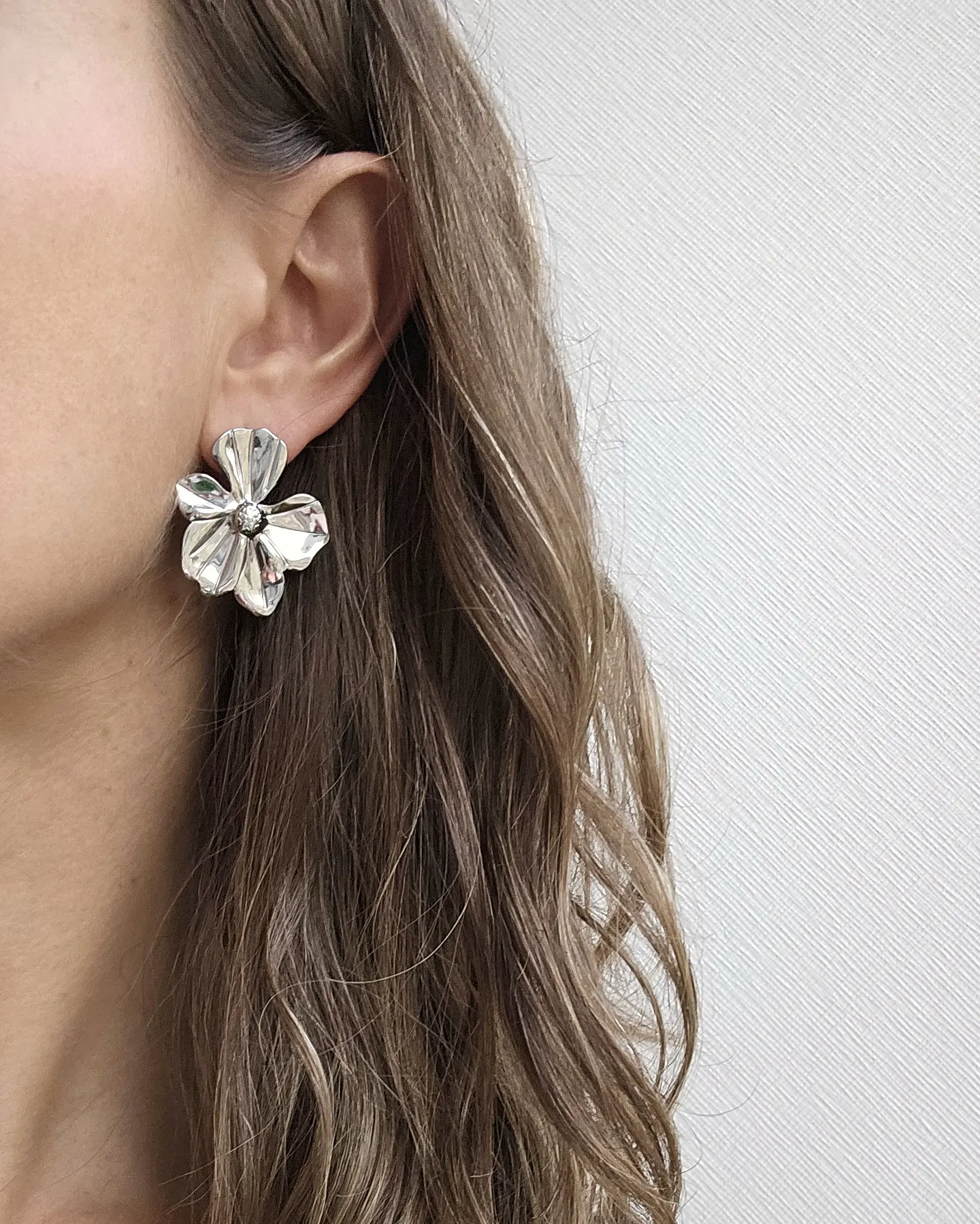 Aros flor grande plateado 3