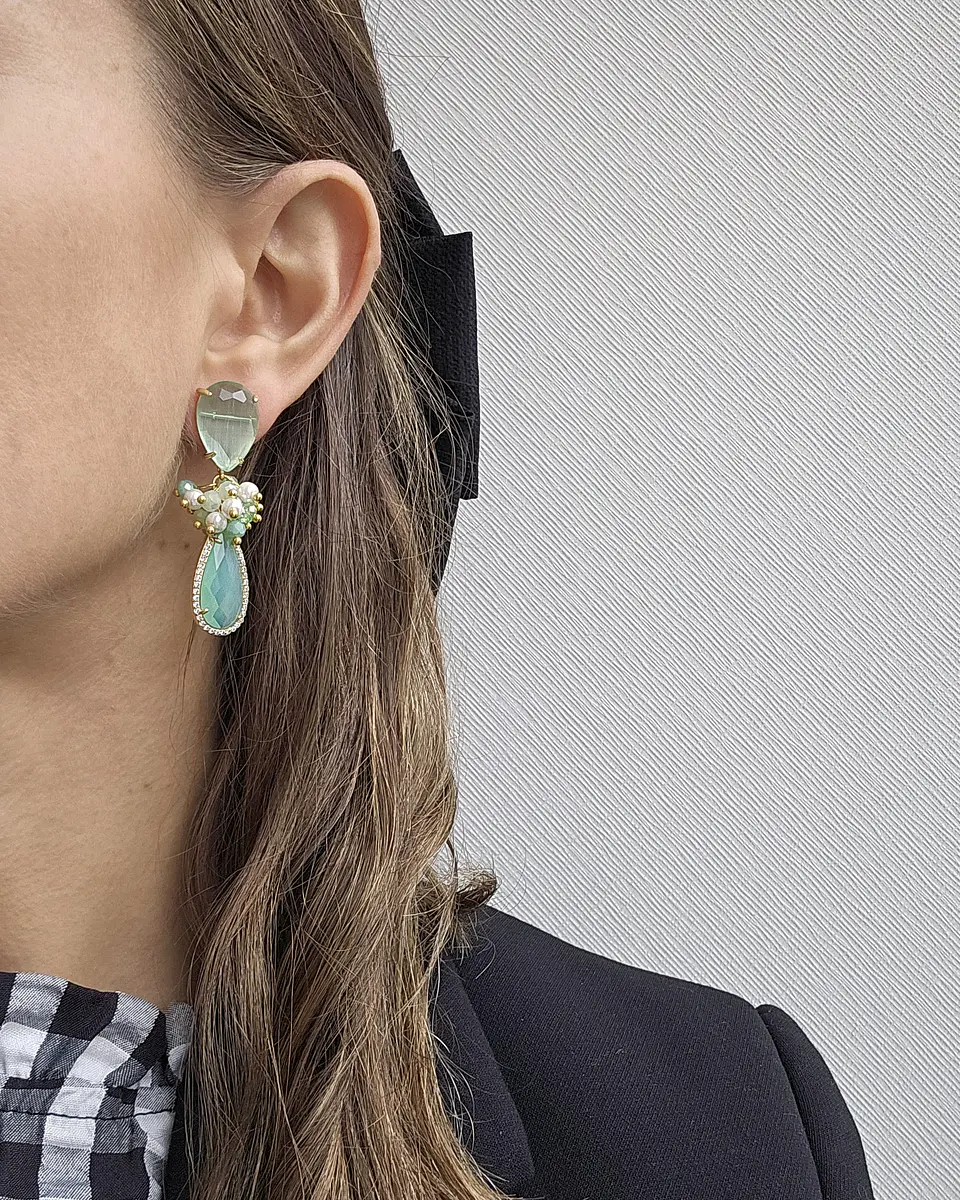 Aros menta con racimo con perlas 3