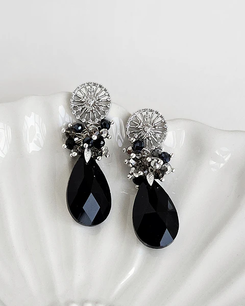 Aros plata mándala con circonitas y cristal negro