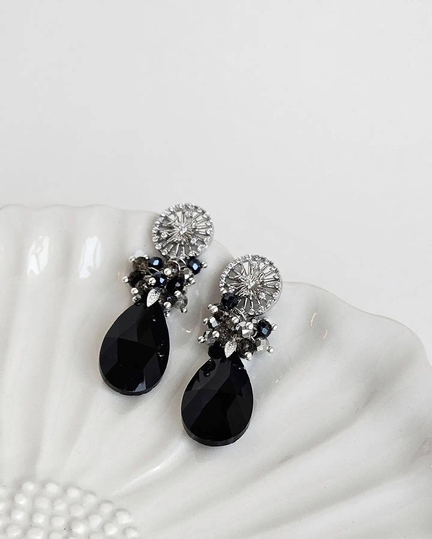 Aros plata mándala con circonitas y cristal negro 1