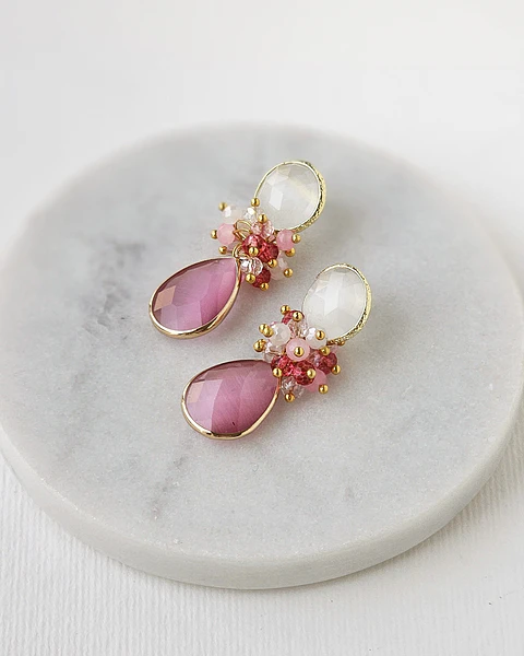 Aros blancos y rosado con racimo