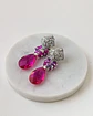 Aros plateados con cristal fucsia y racimo - Miniatura 1