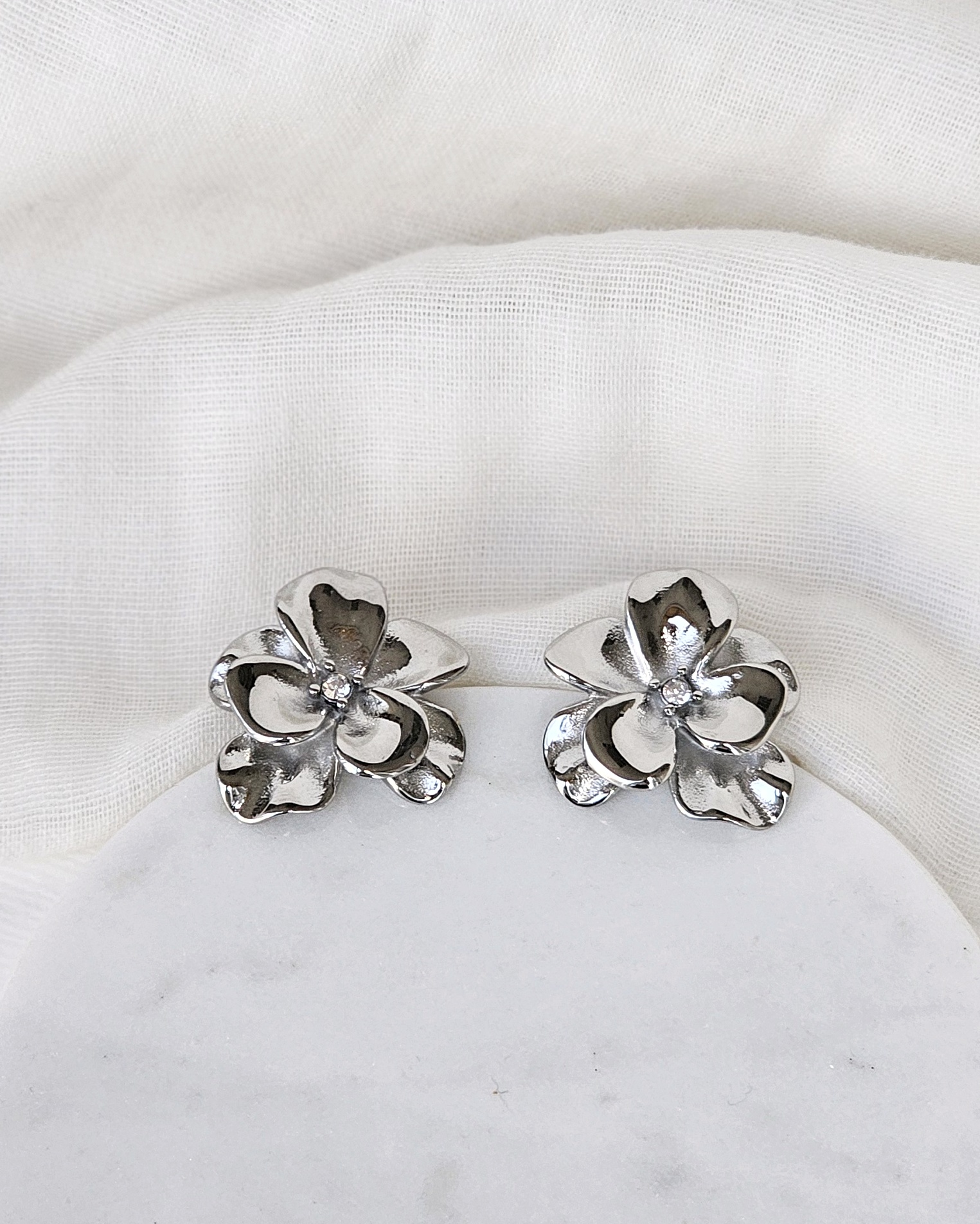 Aros flor circón plata