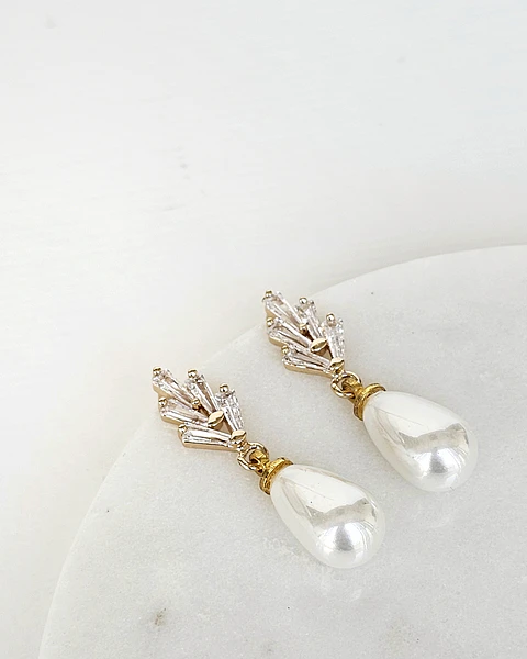 Aros circonita y perla chica oro