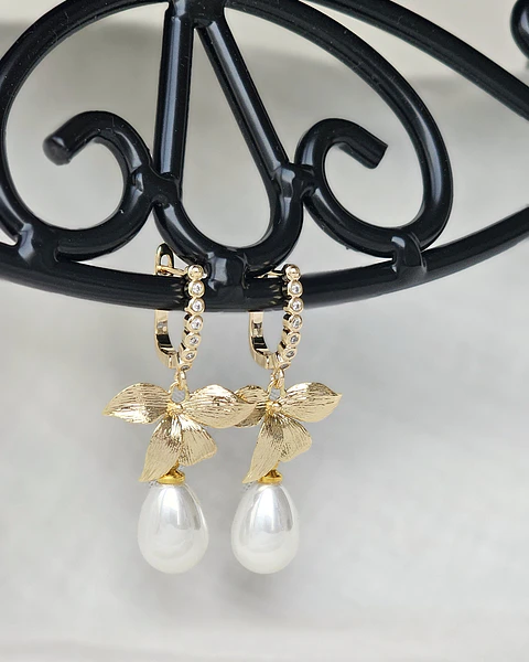 Aros argolla hoja y perla gold
