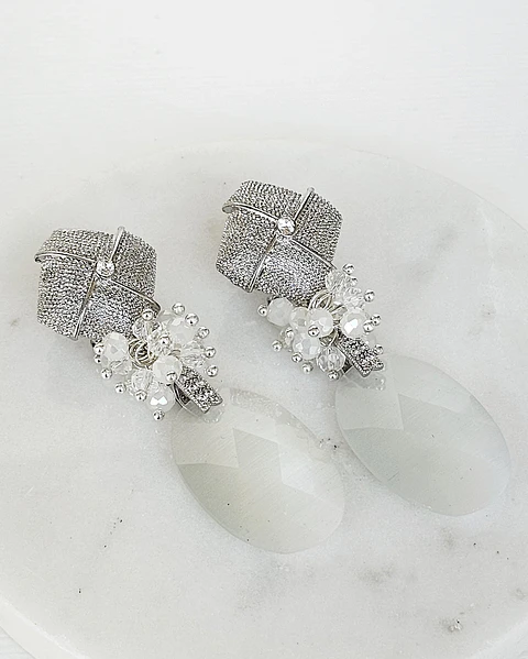 Aros vintage cristal blanco y racimo