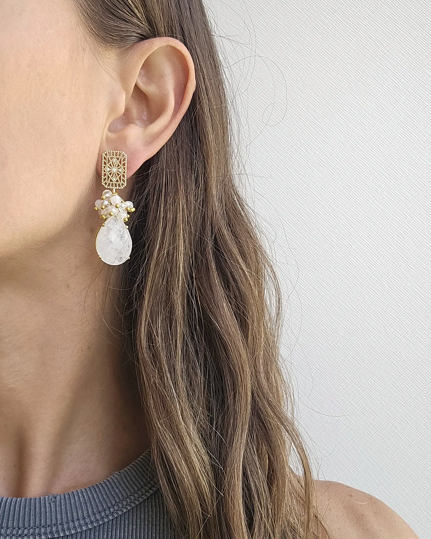 Aros vintage con cuarzo blanco y racimo 2