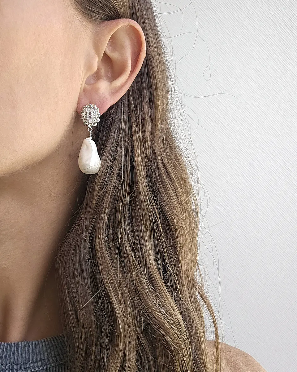 Aros vintage circón y perla barroca 4