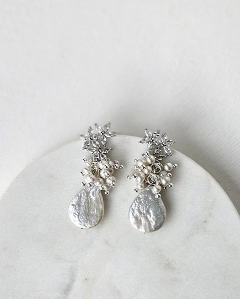 Aros tres flores circonita y perla natural silver