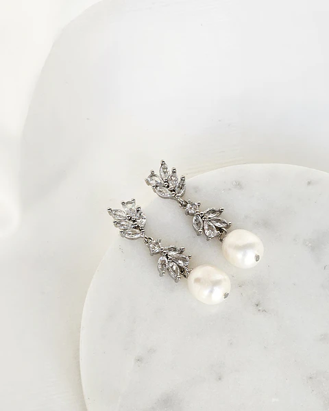 Aros circonitas con perla natural