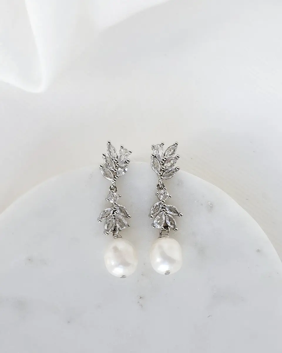 Aros circonitas con perla natural 4