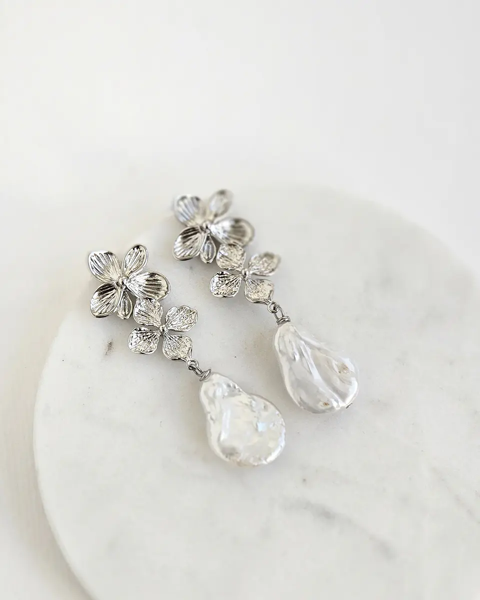Aros doble flor con perla barroca natural plata 3